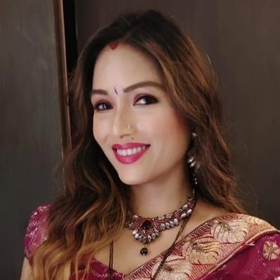 Zoya Rathore Photo